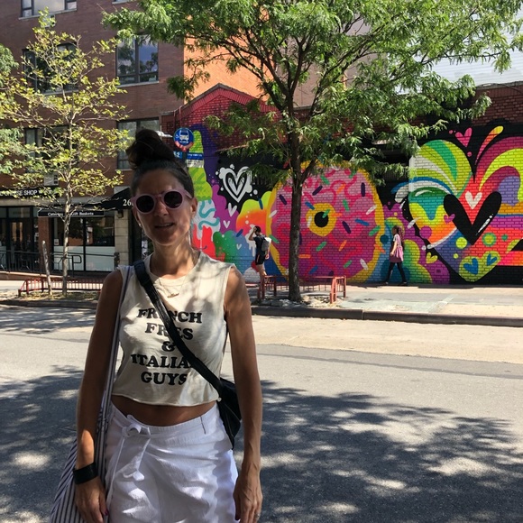 Meet your Posher, Sara - Picture 3 of 3